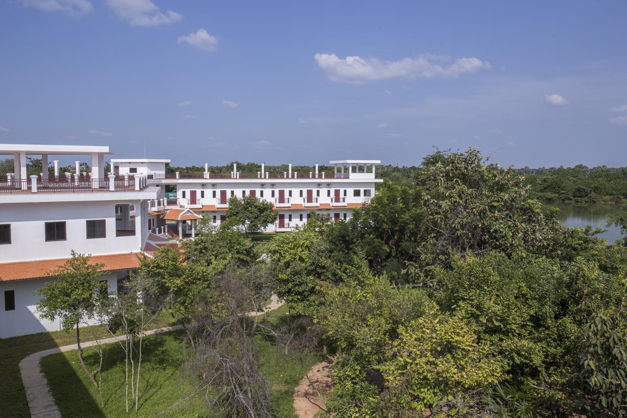 Samrith Hotel Kâmpóng Thum Buitenkant foto